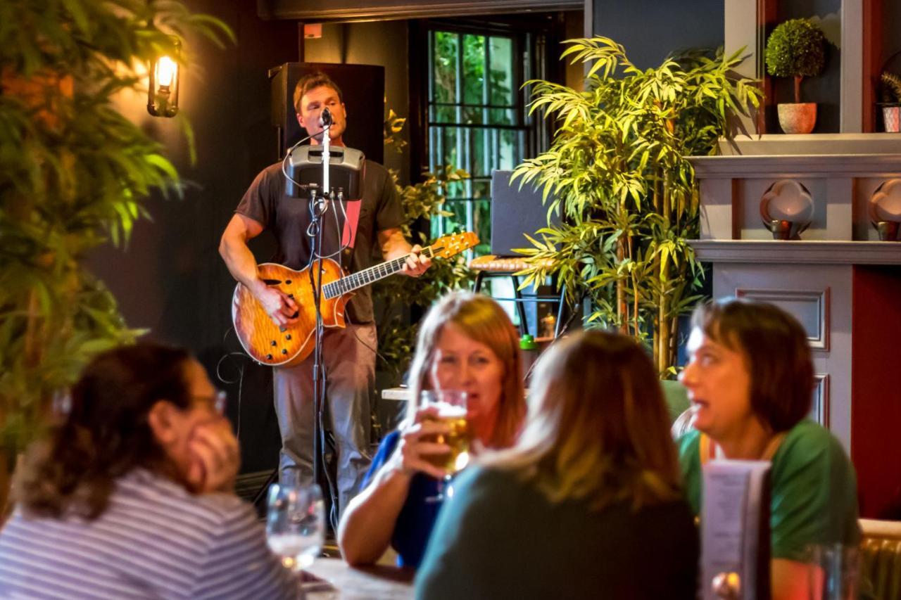 The Vicarage Hotel โฮล์มส์ แชเปิล ภายนอก รูปภาพ