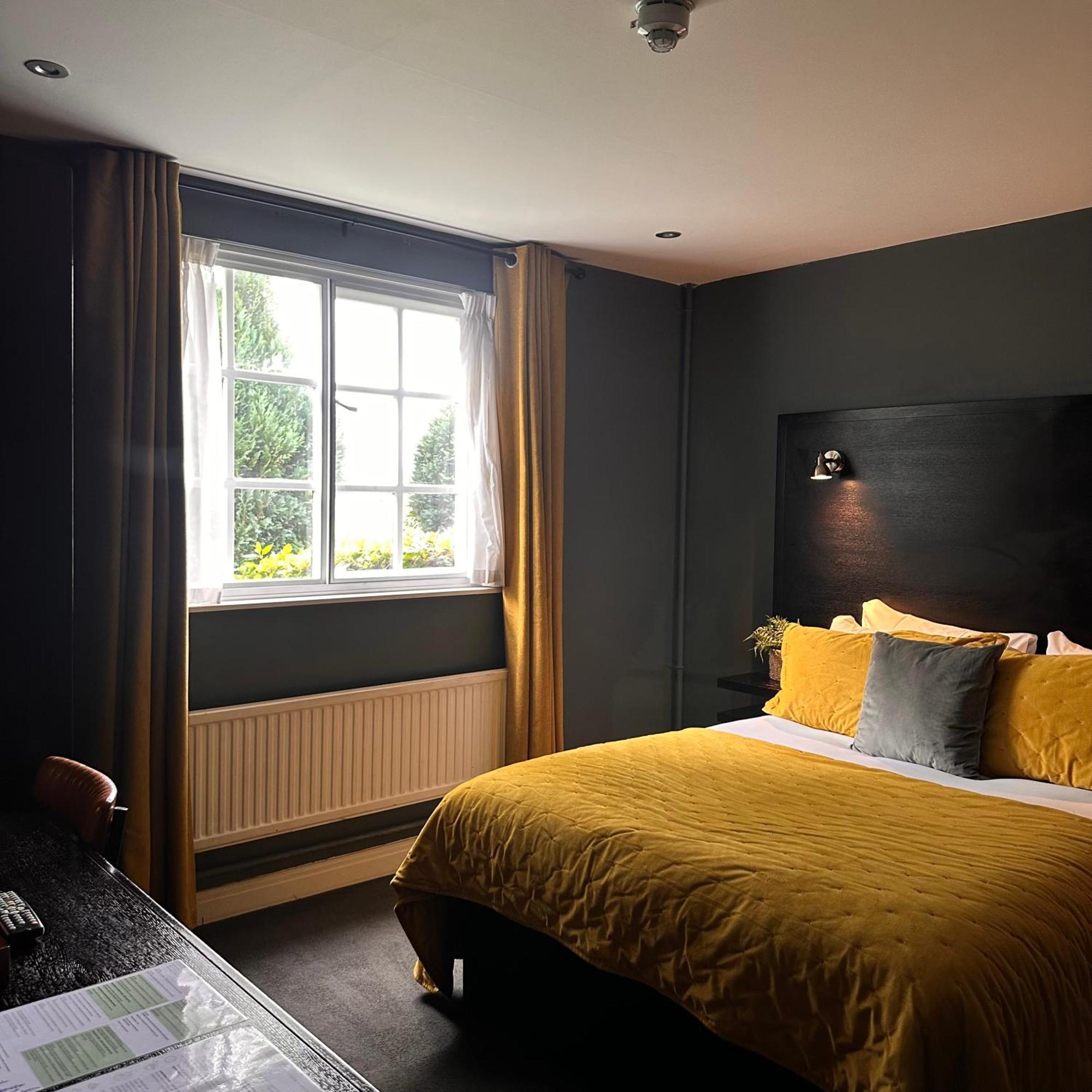 The Vicarage Hotel โฮล์มส์ แชเปิล ภายนอก รูปภาพ