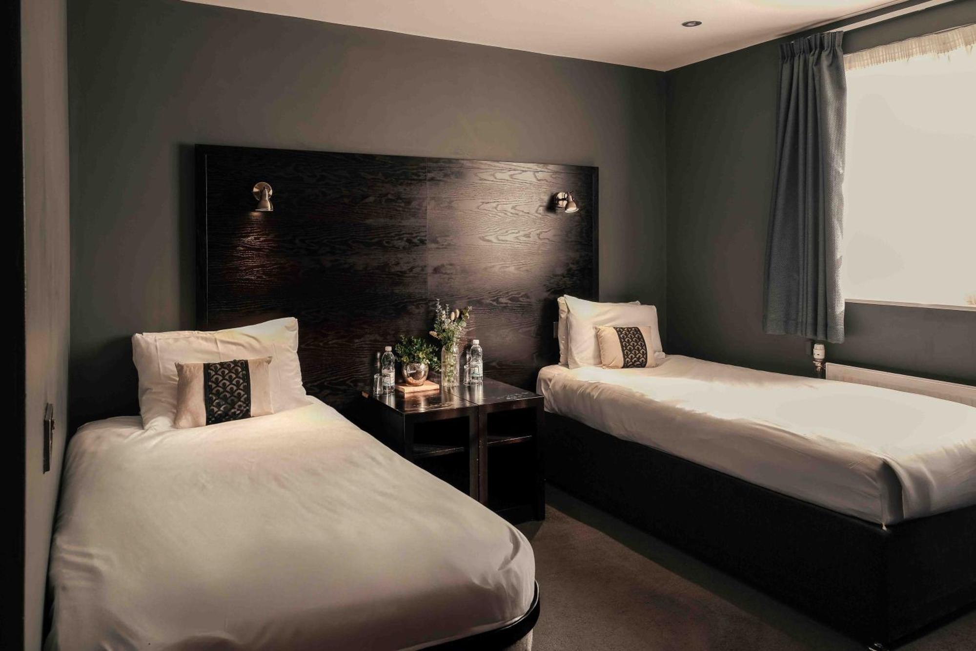 The Vicarage Hotel โฮล์มส์ แชเปิล ภายนอก รูปภาพ