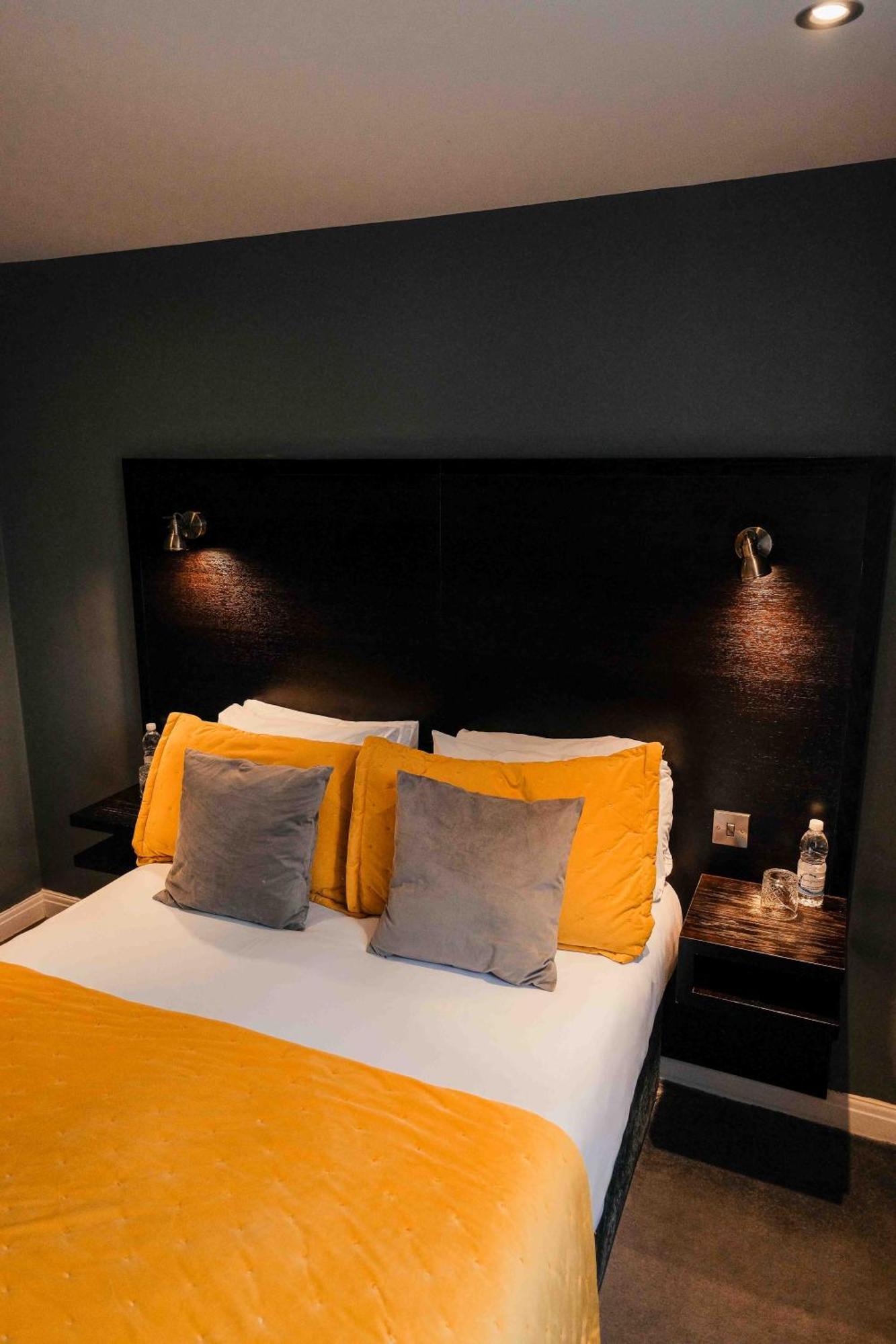 The Vicarage Hotel โฮล์มส์ แชเปิล ภายนอก รูปภาพ
