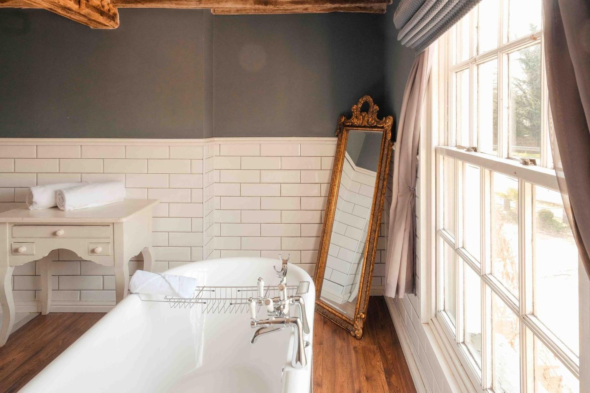 The Vicarage Hotel โฮล์มส์ แชเปิล ภายนอก รูปภาพ