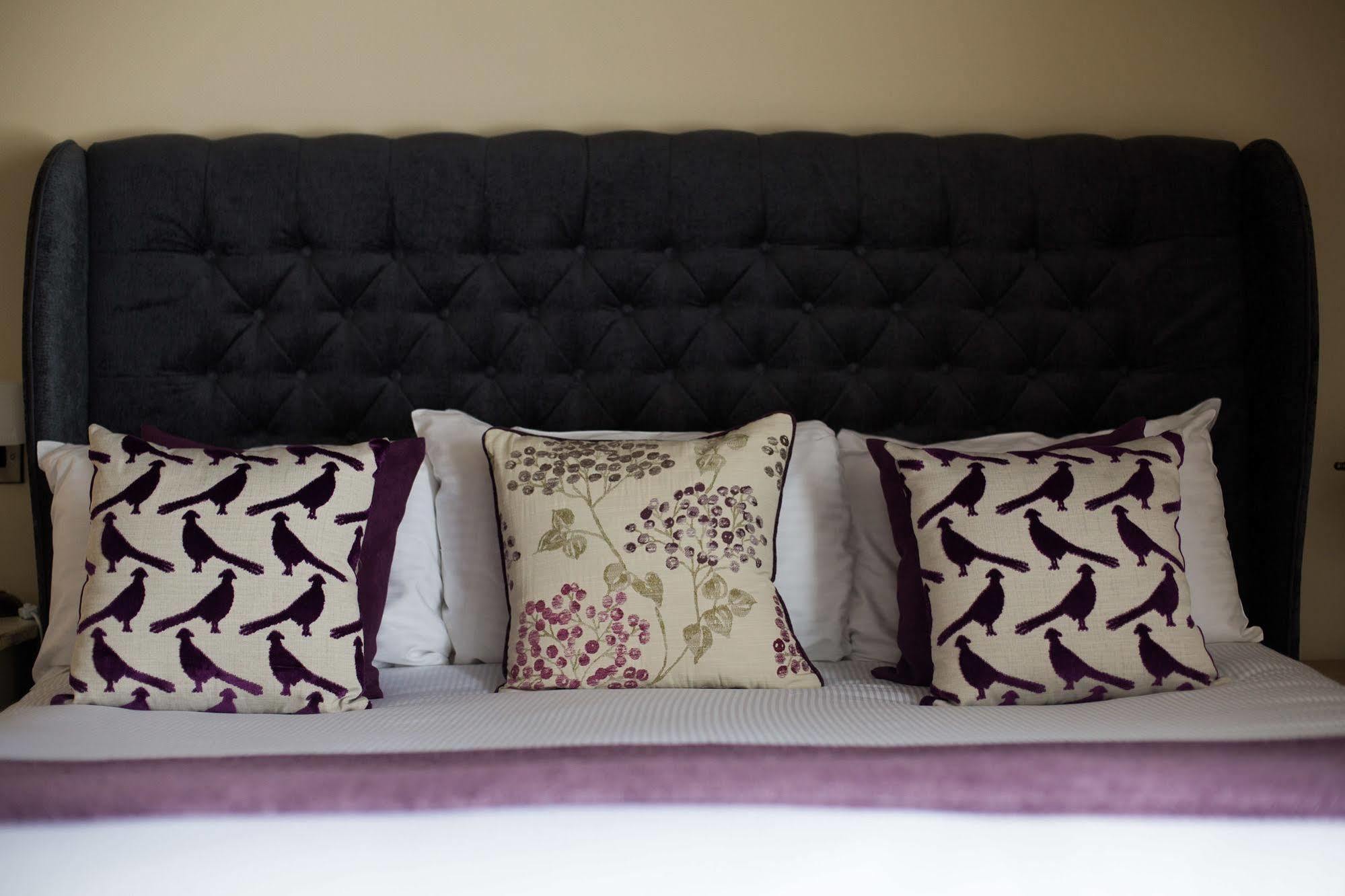 The Vicarage Hotel โฮล์มส์ แชเปิล ภายนอก รูปภาพ